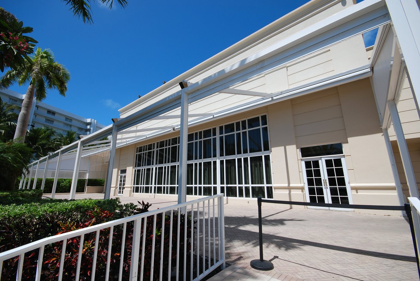 B-Spaces-at-Ritz-Carlton-Key-Biscane-by-Miami-Awning-(2).JPG